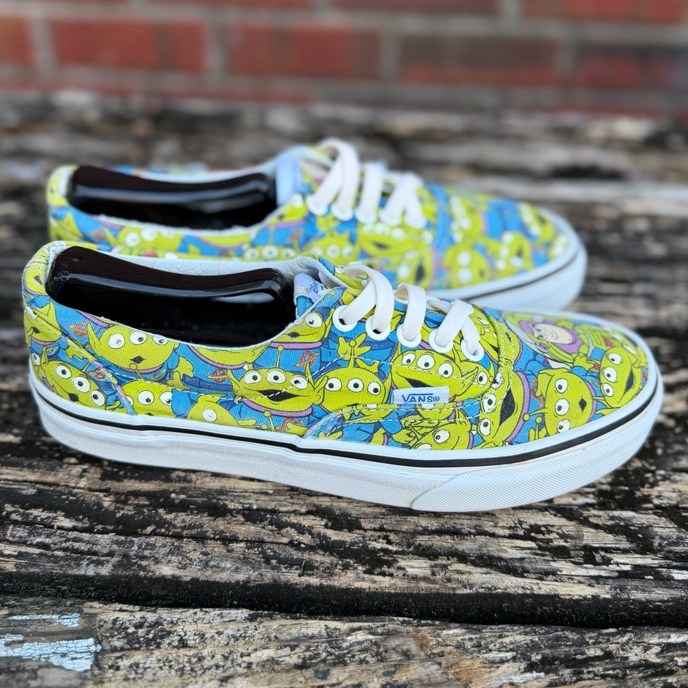 Vans Disney Pixar Toy Story x Era 'Aliens' Collaboration Shoes M-7 W-8.5   T7 - Picture 14 of 16